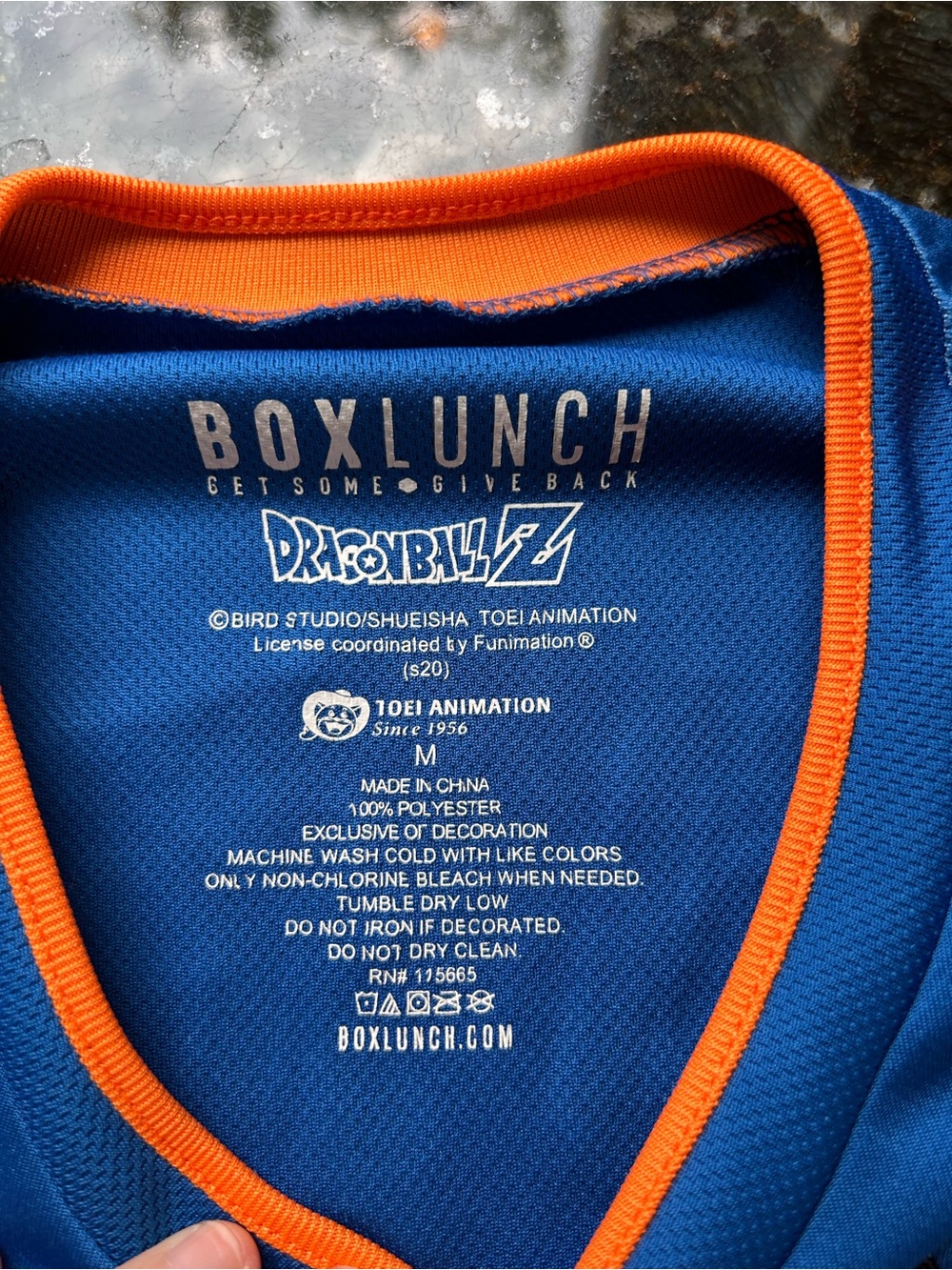 BoxLunch Dragon Ball Z Fly Nimbus Embroidered Jersey. GOKU. Soccer jersey. M - Picture 5 of 7